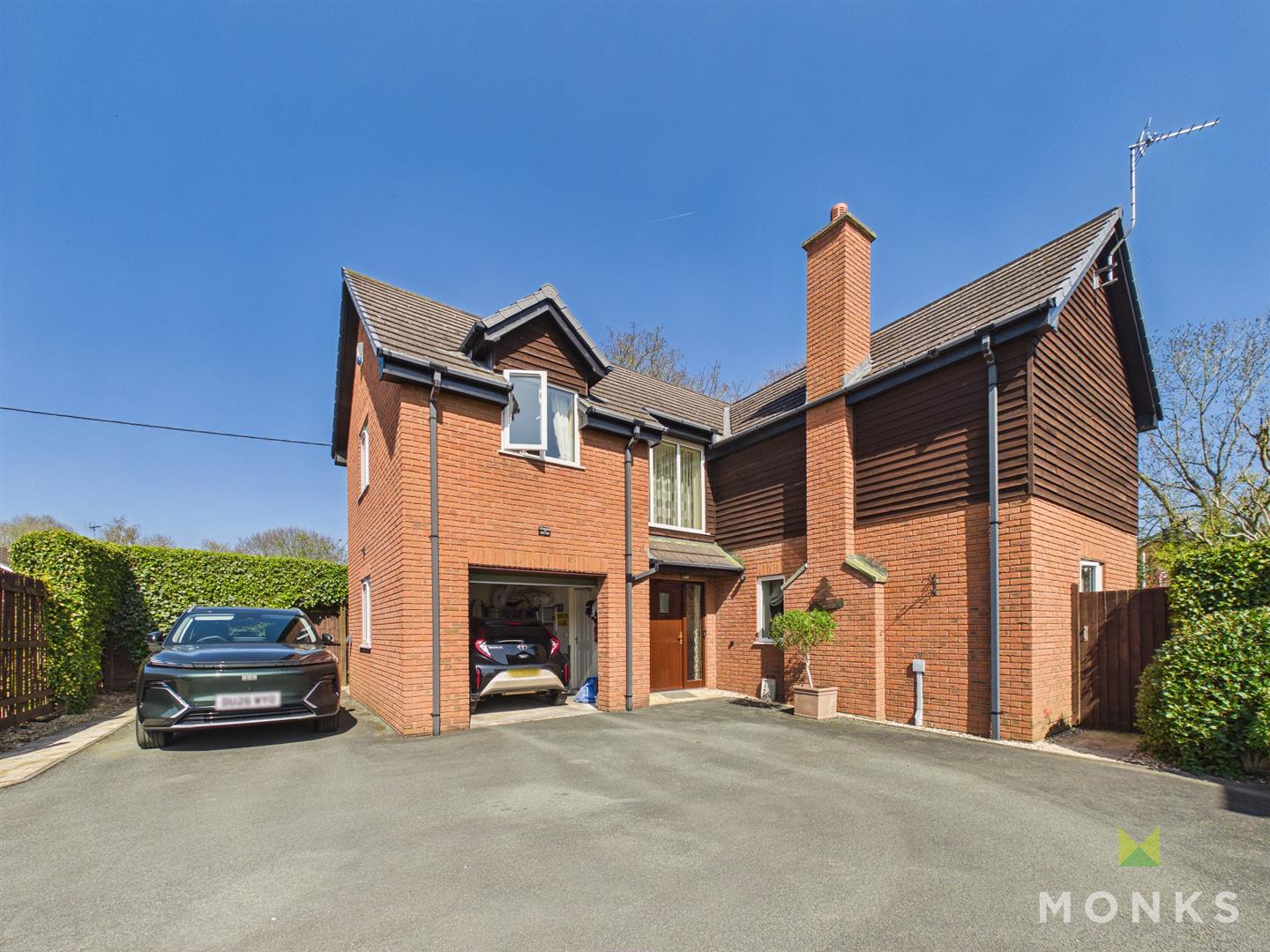 1 Firs Close, Oswestry, SY11 3LT For Sale